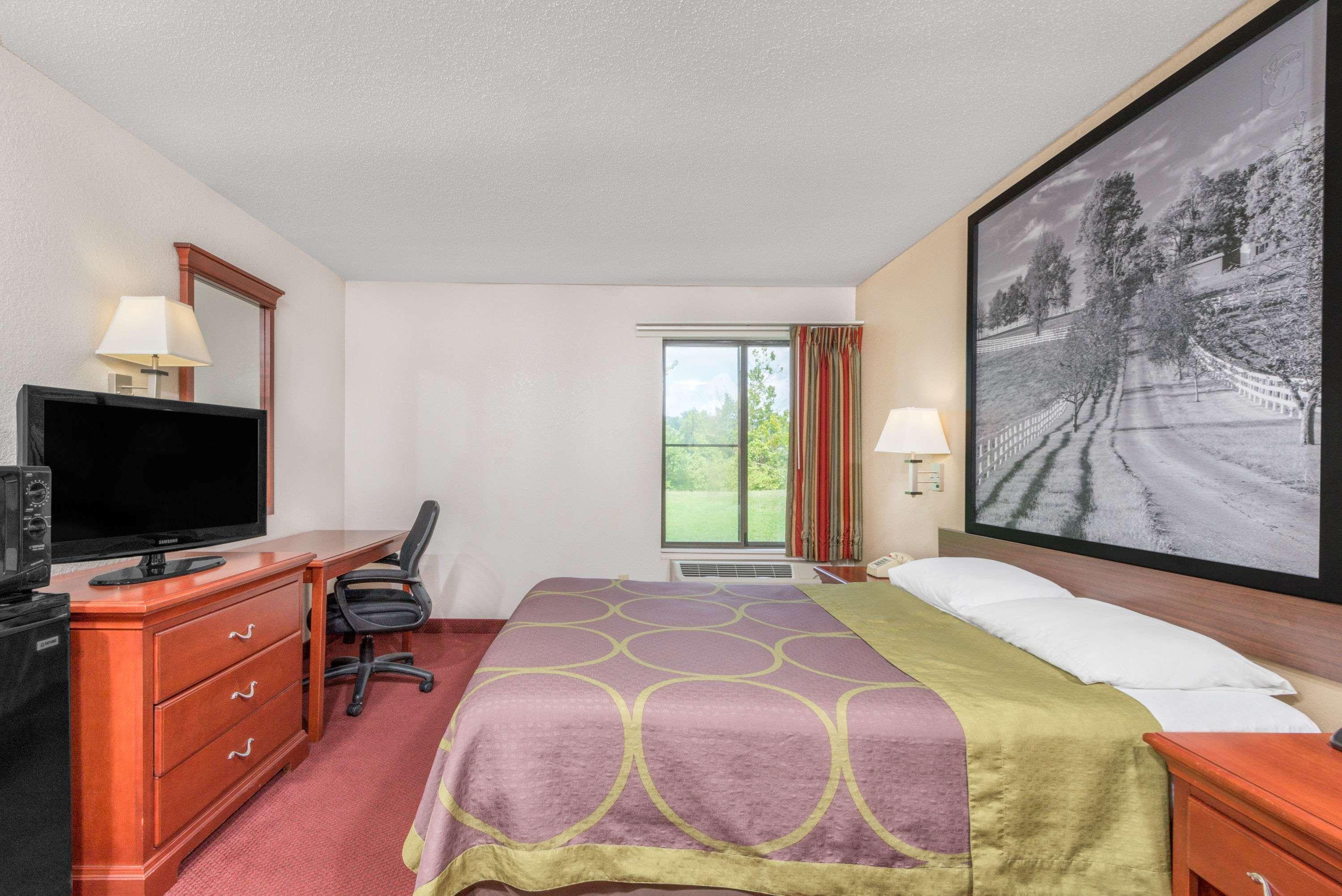 Super 8 By Wyndham Motel 3*